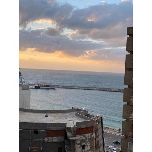 أبراج طابية سيدي بشر على البحر - Sea view Sedi Beshr towers - No men groups