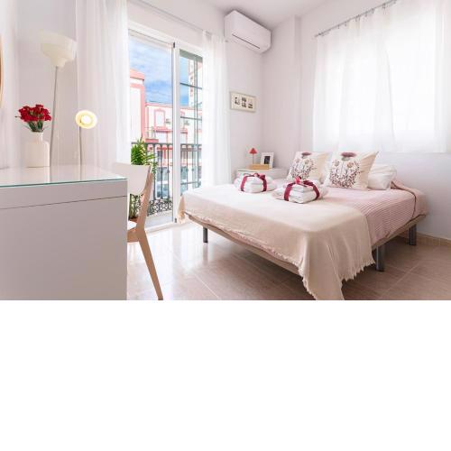 -MalagaSunApts- Bright City Centre Studio