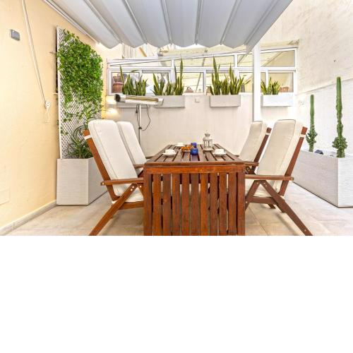 -MalagaSunApts-Merced Private Terrace