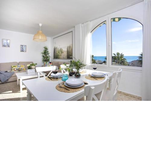 -MalagaSunApts-WEST Malaga Amazing SeaView