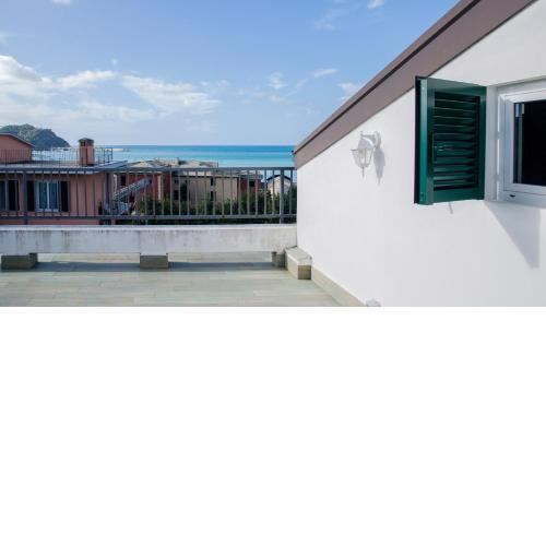 009 - Attico Sant'Anna VISTA MARE 150m dalla Spiaggia con terrazza privata