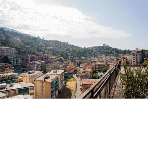 073 - Casa Rapallo con Attico privato, 10 minuti Mare Spiaggie a piedi
