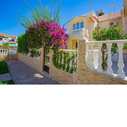 080 Family Garden House - Alicante Holiday