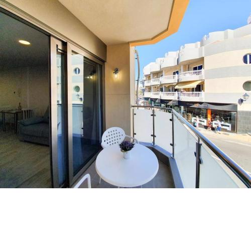 1 Arguineguin 1 bedroom 45 seconds from the beach apart 1