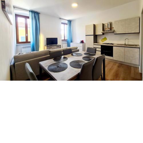 1 Bardo House