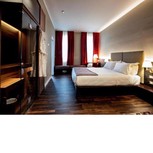 10 KEYS MILANO