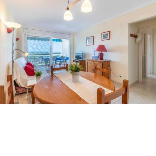103-Apartamento de dos habitaciones junto al mar