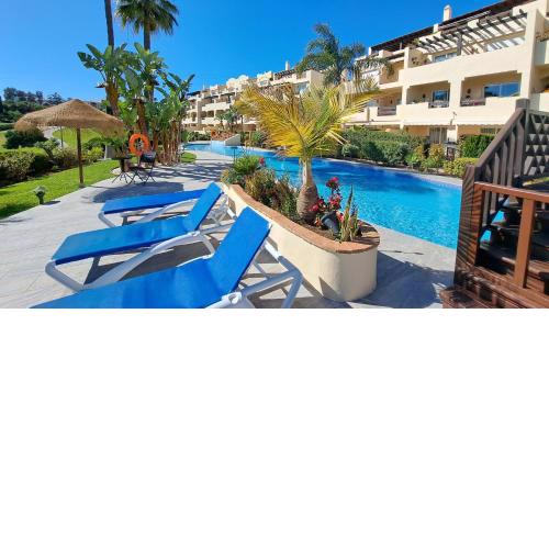110 - Superb Andalusian Style 2 Bed Golf Apartment Overlooking Miraflores Golf