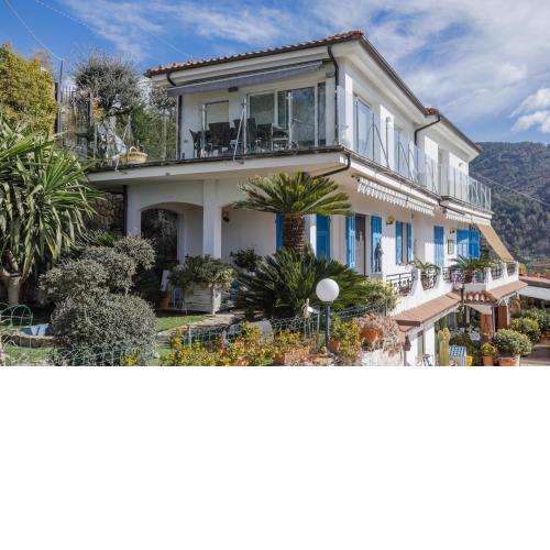 117 - La Villa Colorata Vista Mare con parcheggio privato gratuito a 15 minuti dalle spiaggia