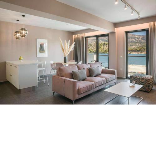 12 Suites Boutique Suites