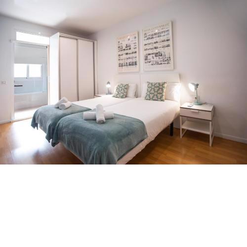 12CRC469 - Big & Cozy 2bed Apartment in the city