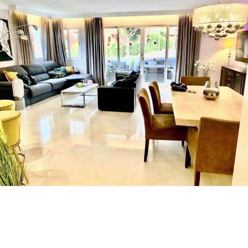 150m from the beach **Alanda Club Marbella Beachside** Massive Hotel Discount