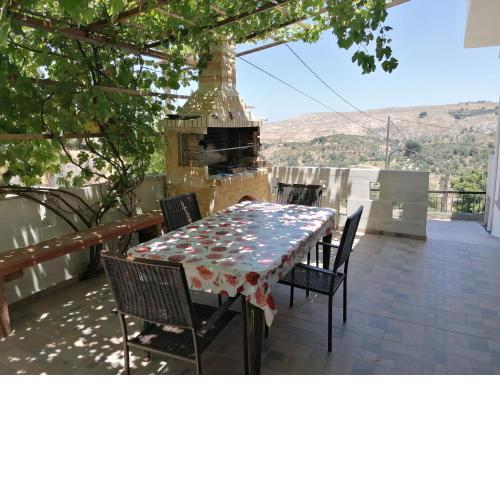 160 m2 village house "Arkadi"