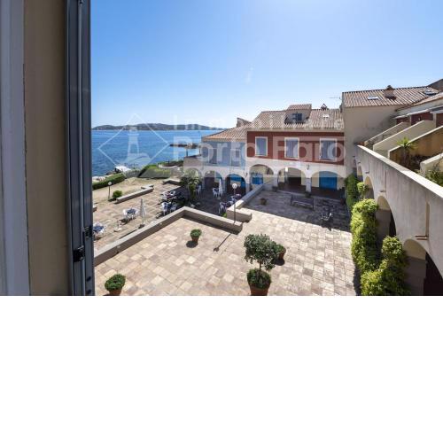 17 CENTRO - Splendido trilocale sulla piazzetta di Porto Faro