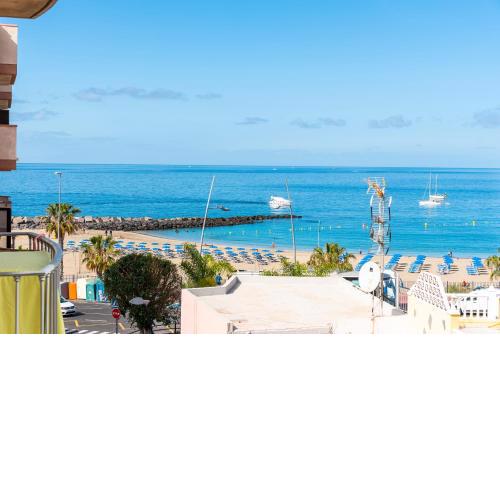 17 LOS CRISTIANOS CENTRAL by the BEACH ,WiFi