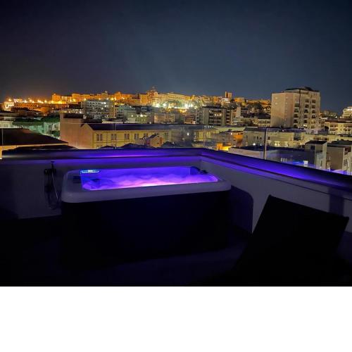 18 Dante Luxury Suites