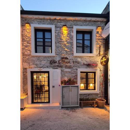 1870's Taş Konak Otel Sanat Sokağı