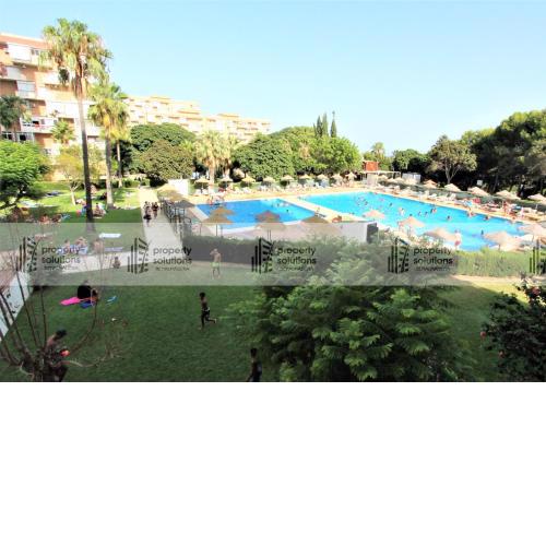 19 Hércules Apartamentos - Estudio con vista al jardín y la piscina - Excelente wifi
