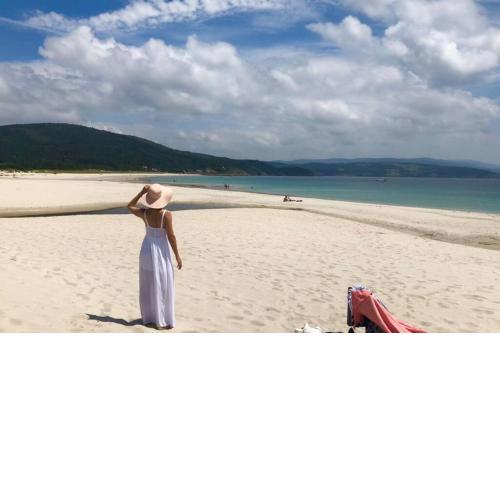 1ª línea de playa rodeado de naturaleza