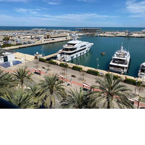 1ere ligne vue port et mer