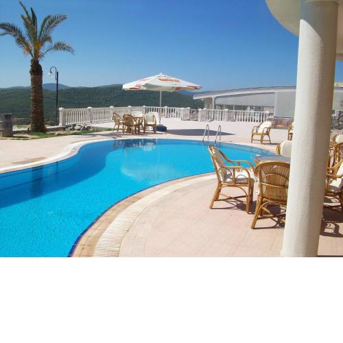 2 Bed, 2 Bath Apartment On Private Site Within 300m Of The Beach