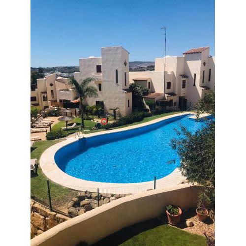 2 bed apartment with sea views and pool