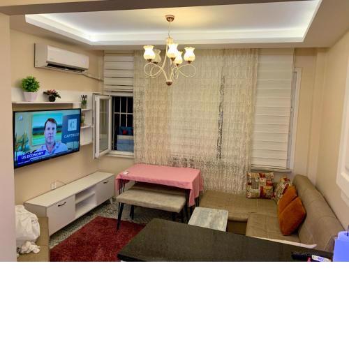 2 Bedroom 5 Beds 1 Living room with 2 Air conditioners At BlueMosque and Haghia Sofia