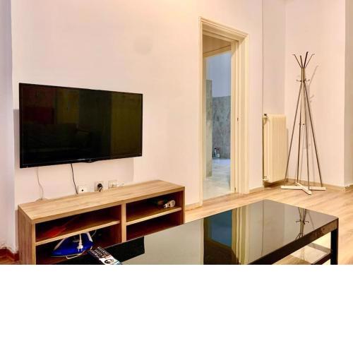 2 bedroom apartment dafni metro