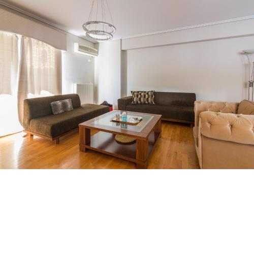2 Bedroom Apartment in Marousi