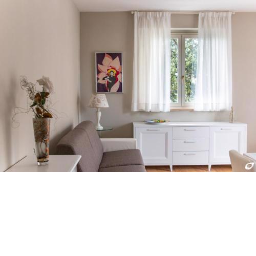 2-bedroom apt, with balcony & aircondition - 50 m from the beach