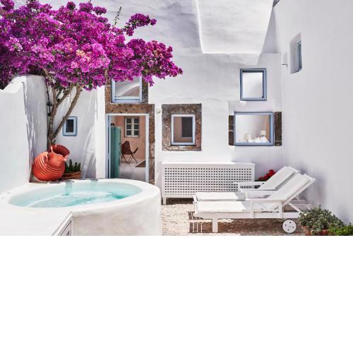 2 bedroom charming villa with outdoors jacuzzi