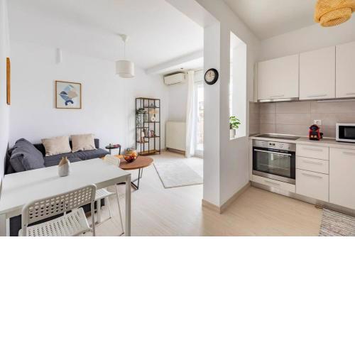 2 Bedroom Luxury Apartment