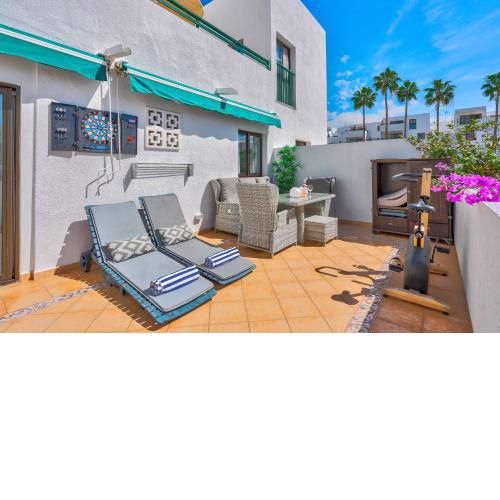 2 bedroom pool view apartment in Costa Adeje