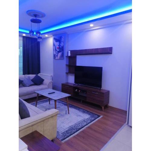 2 Bedrooms apart near metro