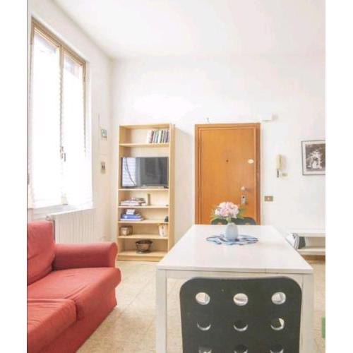 2 bedrooms apartment near metro M1 Marelli 17min from Duomo