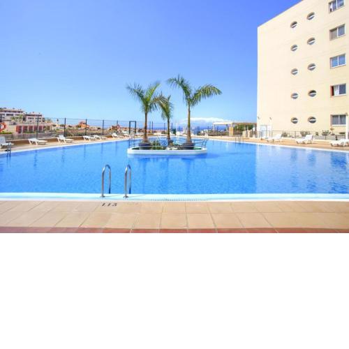2 bedrooms appartement at Adeje 500 m away from the beach with sea view shared pool and furnished balcony