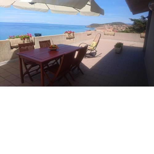 2 bedrooms appartement at Castelsardo 200 m away from the beach with sea view and furnished terrace