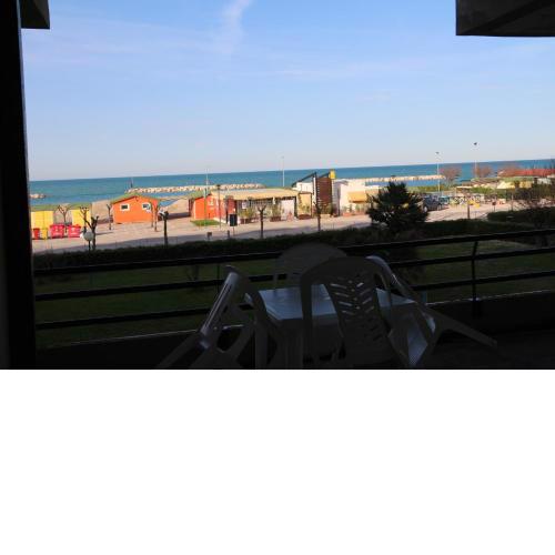 2 bedrooms appartement at Fano 50 m away from the beach with sea view furnished balcony and wifi