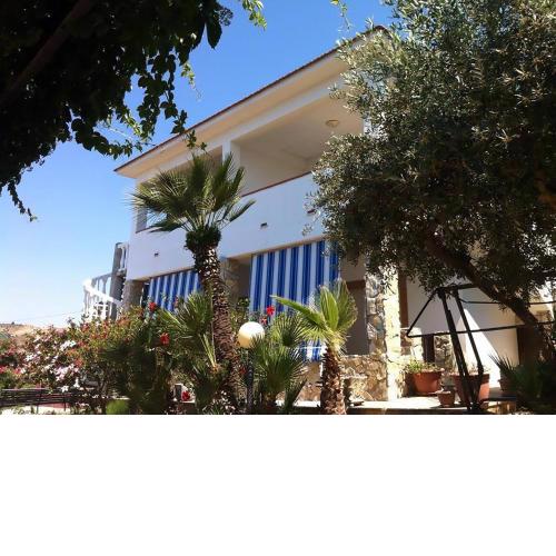 2 bedrooms appartement at San Giorgio Timpirussi 400 m away from the beach with sea view enclosed garden and wifi