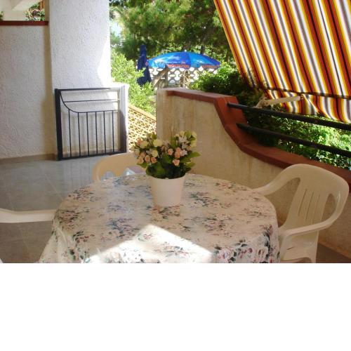2 bedrooms appartement at Sciacca 200 m away from the beach with sea view enclosed garden and wifi