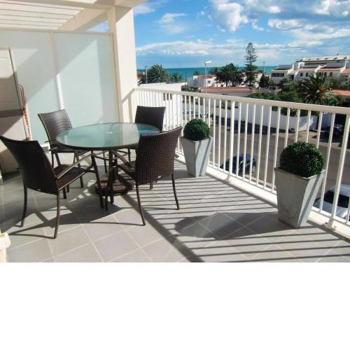 2 bedrooms appartement at Vinaros 100 m away from the beach with sea view shared pool and furnished terrace