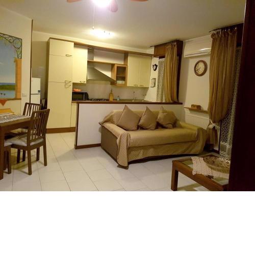 2 bedrooms appartement with balcony at Chiozzola