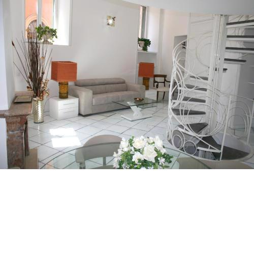 2 bedrooms appartement with city view and wifi at Roma