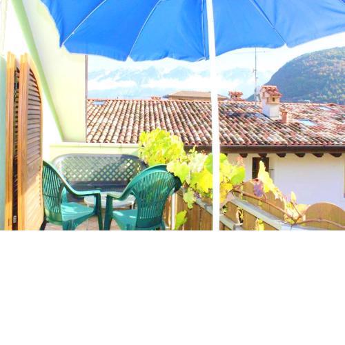 2 bedrooms appartement with furnished balcony and wifi at Prabione 8 km away from the beach