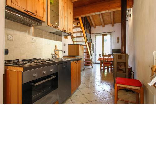2 bedrooms appartement with furnished balcony at Riolunato 4 km away from the slopes
