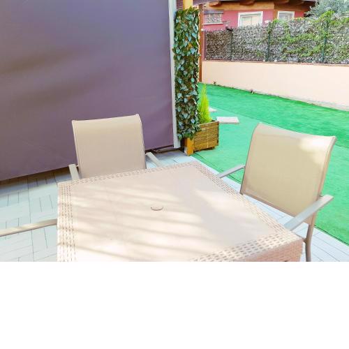 2 bedrooms appartement with furnished garden and wifi at Verona