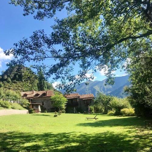 2 bedrooms appartement with furnished garden at Ardanue
