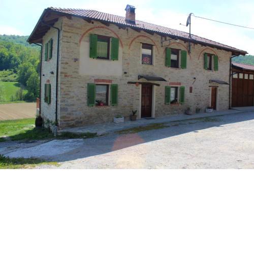 2 bedrooms appartement with garden at Mombarcaro