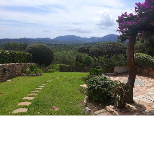 2 bedrooms appartement with sea view enclosed garden and wifi at Olbia 6 km away from the beach