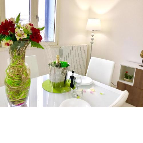 2 bedrooms appartement with sea view jacuzzi and balcony at Gallipoli